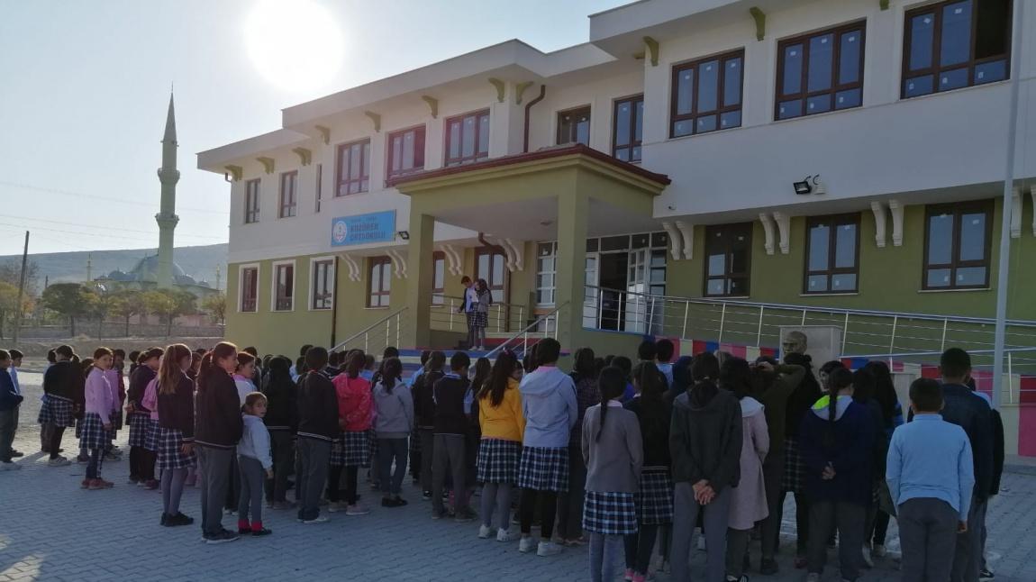 Kuzören Şehit Sinan Aktay Ortaokulu Fotoğrafı